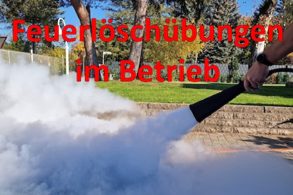 Feuerlöschübungen im Betrieb